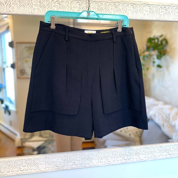 NWT Anthropologie Super High Waist/Rise Black Pleated External Pockets Shorts 12 - Picture 6 of 12